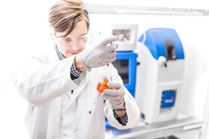 Isolera系统如何进行手性拆分